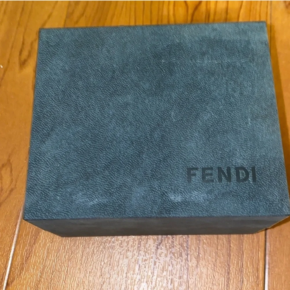 Fendi White Ceramic Square Watch Stainless Steel with Fendi Box - Picture 15 of 15